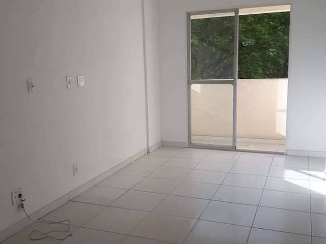 #180 - Apartamento para Venda em Cubatão - SP