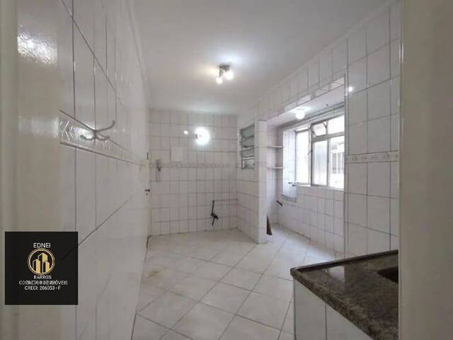 #542 - Apartamento para Locação em Santos - SP