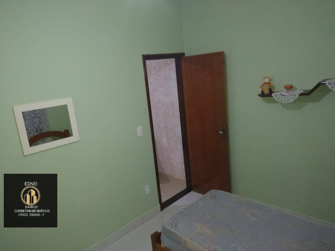 Casa à venda com 2 quartos, 70m² - Foto 12