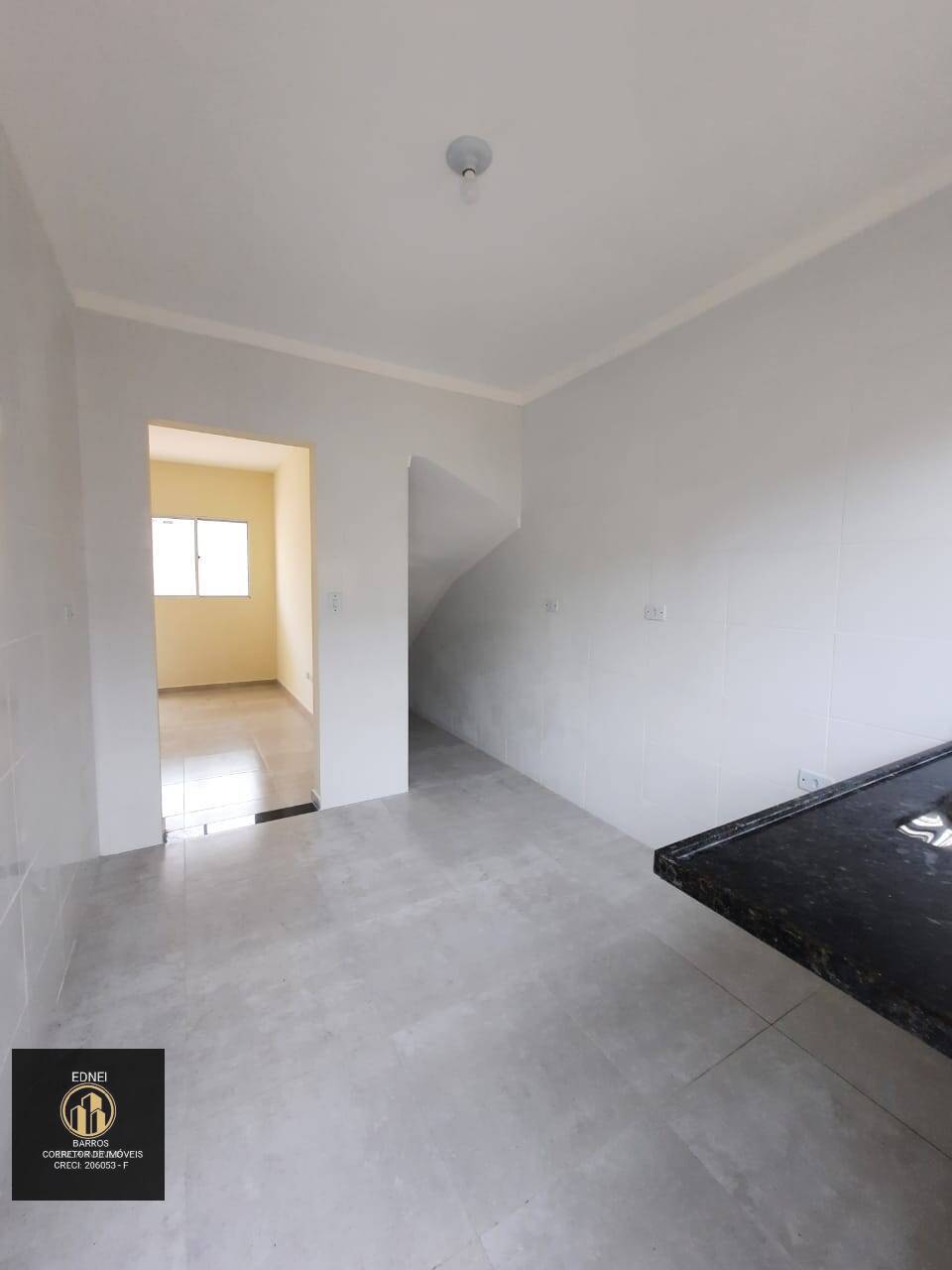 Casa à venda com 2 quartos, 55m² - Foto 14