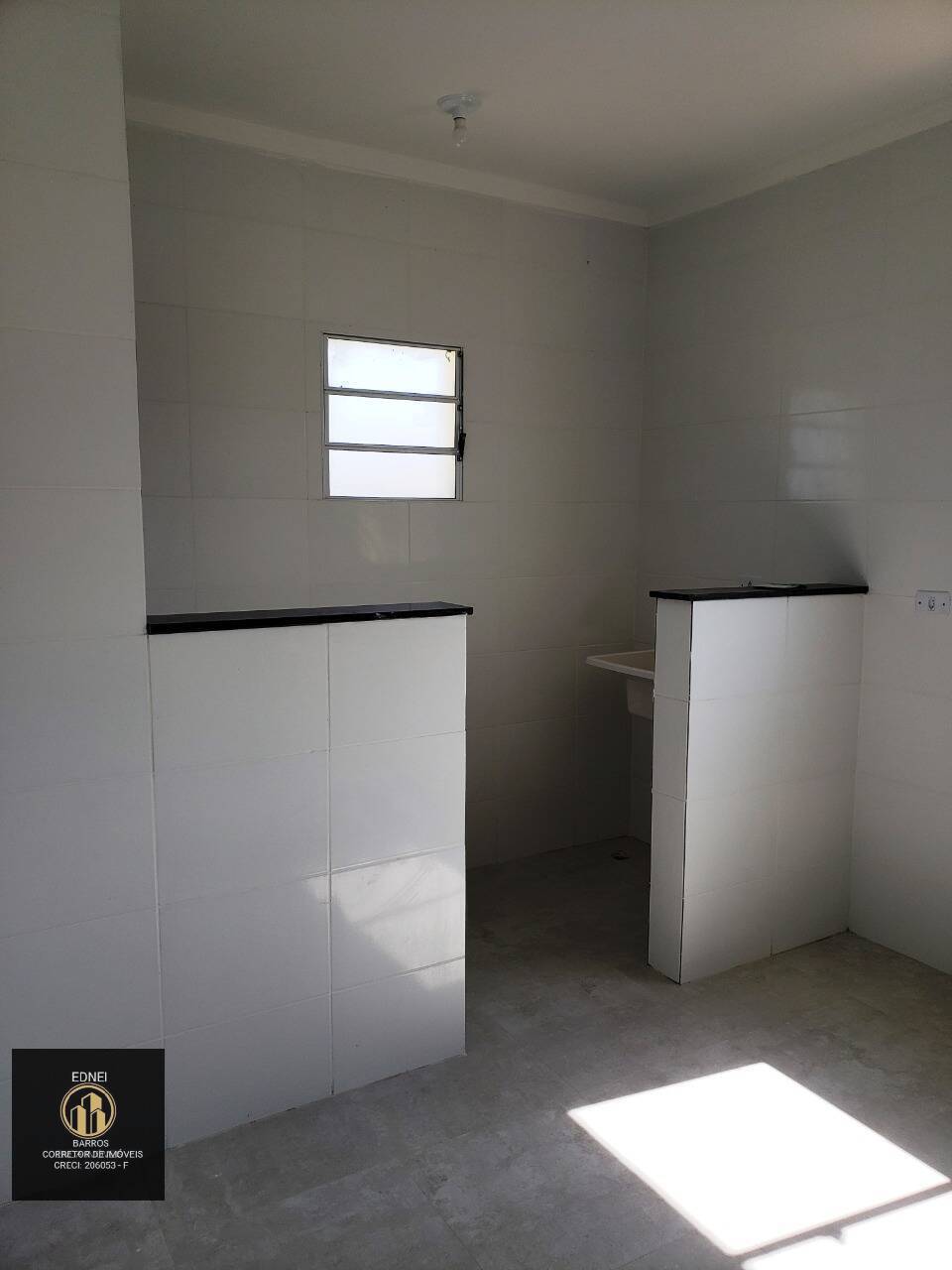 Casa à venda com 2 quartos, 55m² - Foto 20