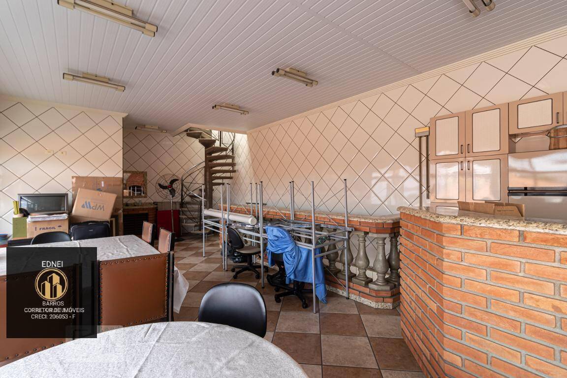 Casa à venda com 3 quartos, 375m² - Foto 29