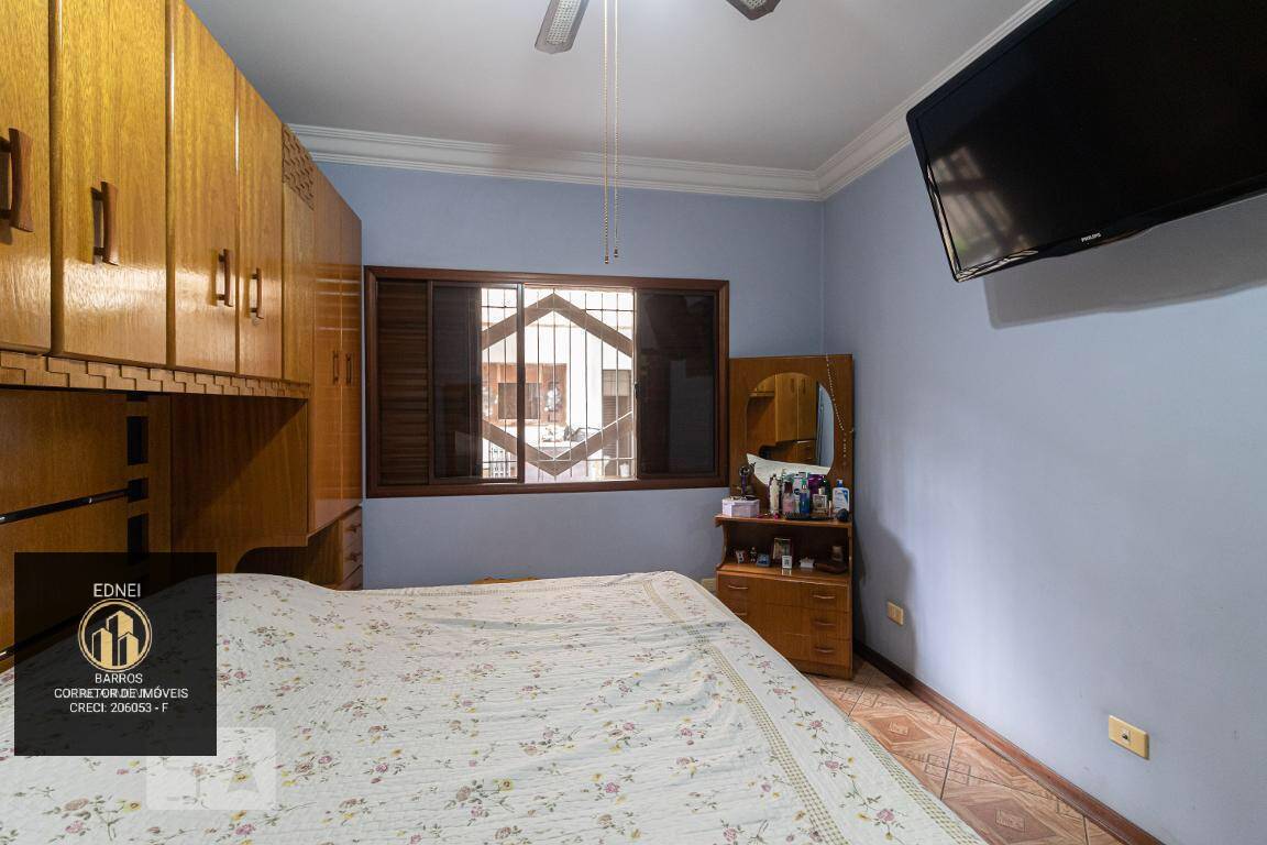 Casa à venda com 3 quartos, 375m² - Foto 25