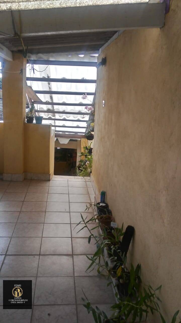 Apartamento à venda com 5 quartos, 180m² - Foto 27