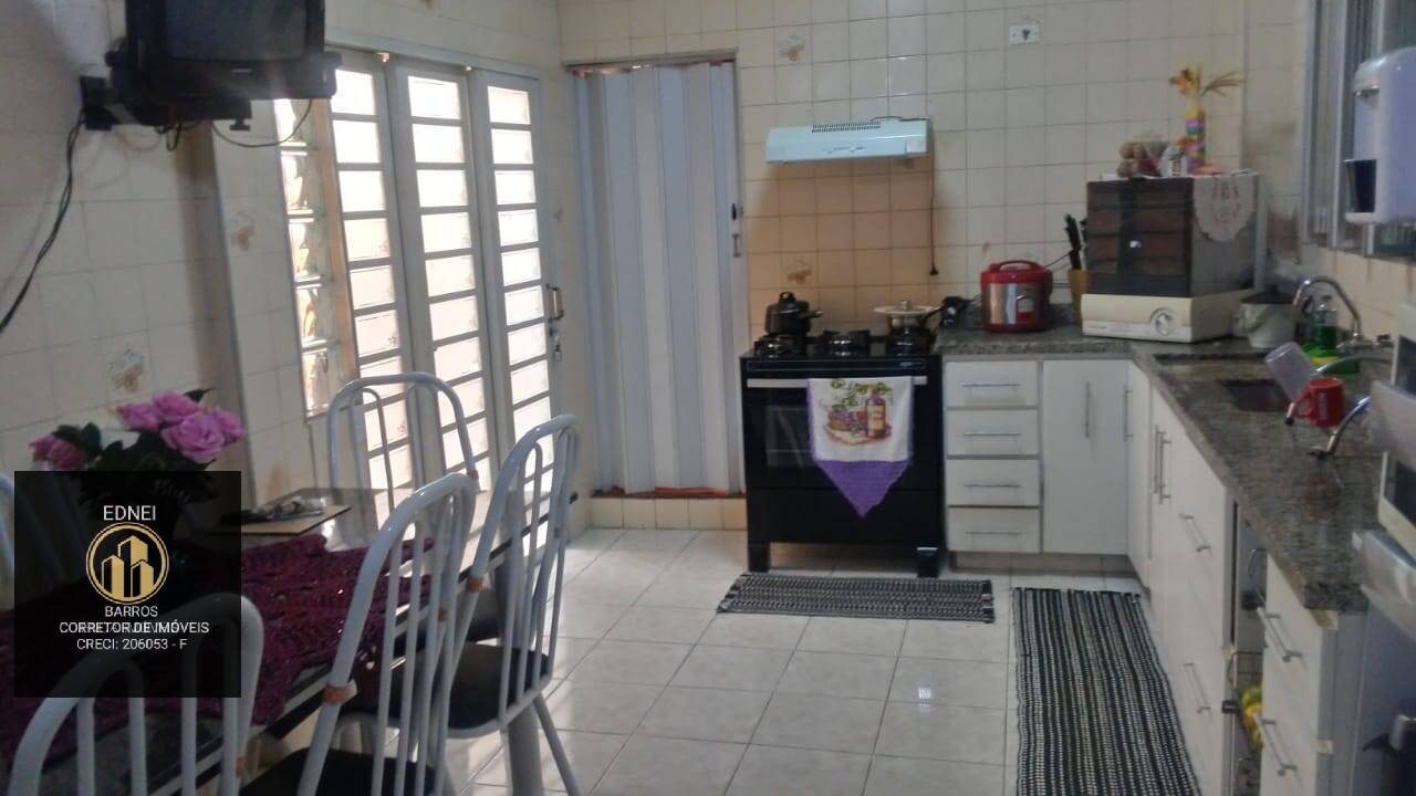 Apartamento à venda com 5 quartos, 180m² - Foto 8