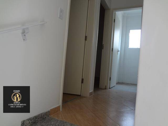 Casa à venda com 3 quartos, 108m² - Foto 11