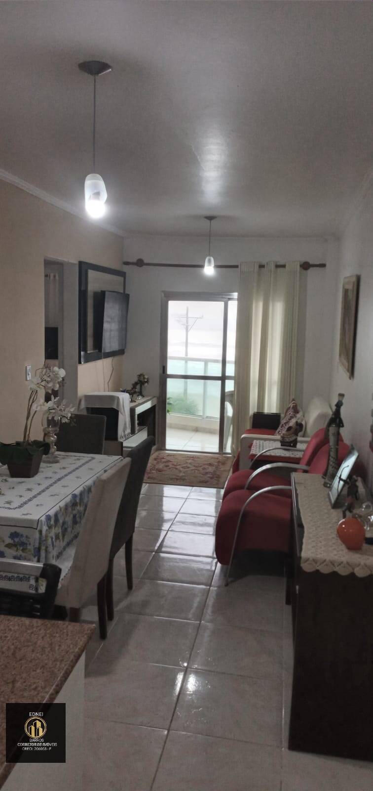 Apartamento à venda com 2 quartos, 64m² - Foto 3