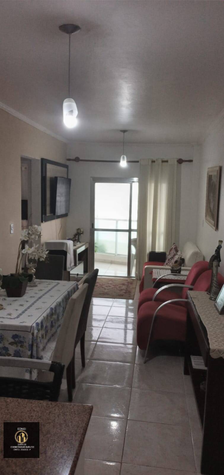 Apartamento à venda com 2 quartos, 64m² - Foto 2