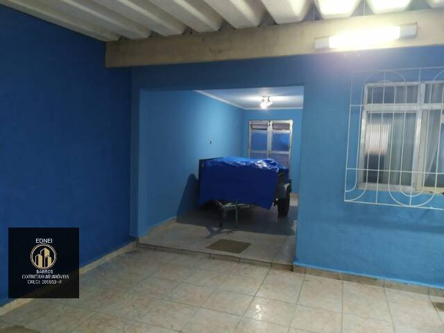 Casa à venda com 2 quartos, 130m² - Foto 1