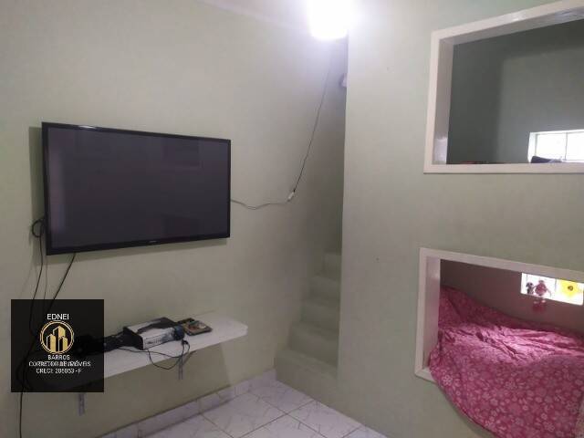 Casa à venda com 2 quartos, 130m² - Foto 12