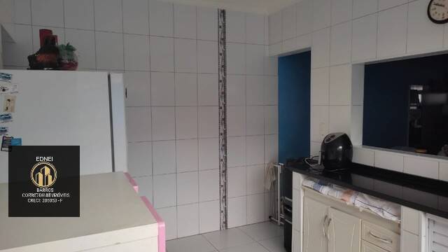 Casa à venda com 2 quartos, 130m² - Foto 17