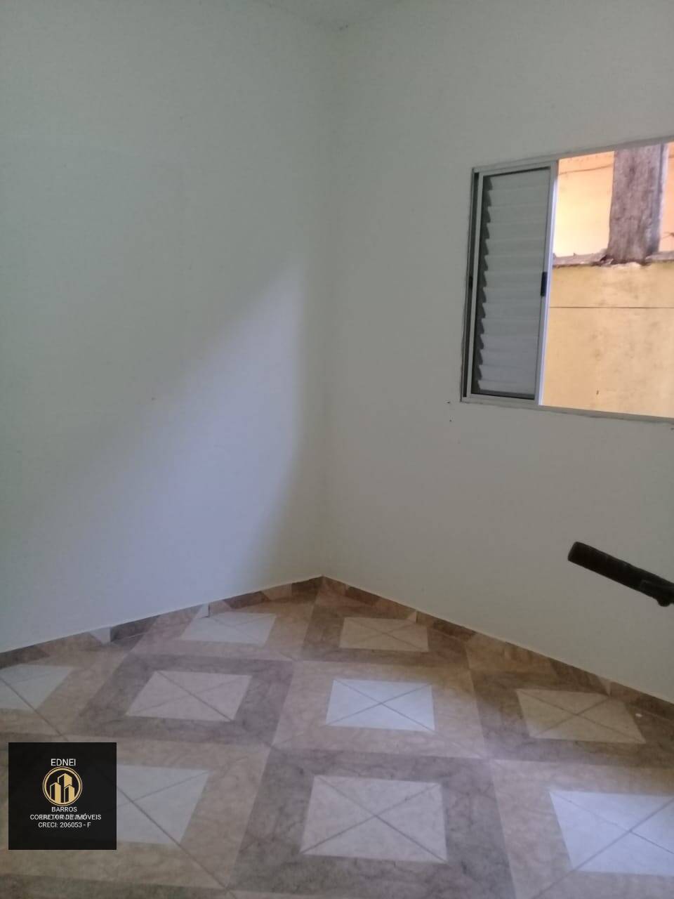 Casa à venda com 3 quartos, 125m² - Foto 2