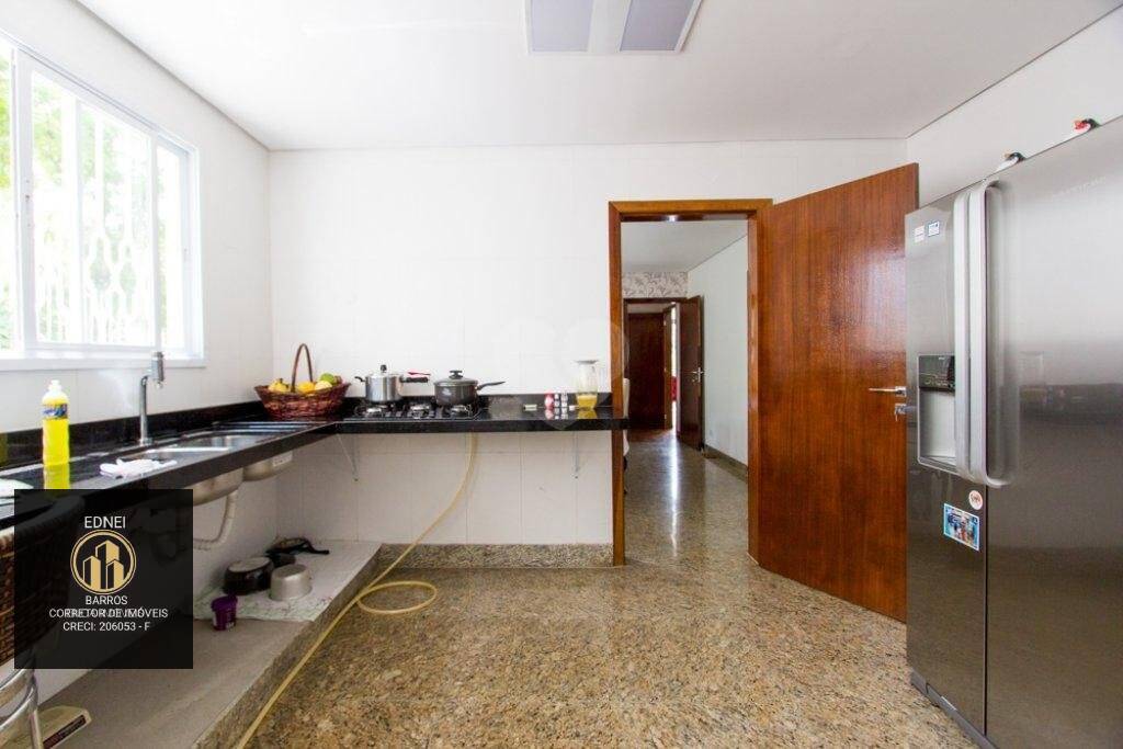 Casa à venda e aluguel com 4 quartos, 818m² - Foto 27