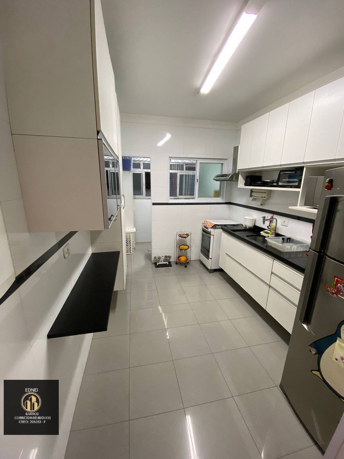 Apartamento à venda com 2 quartos, 74m² - Foto 11