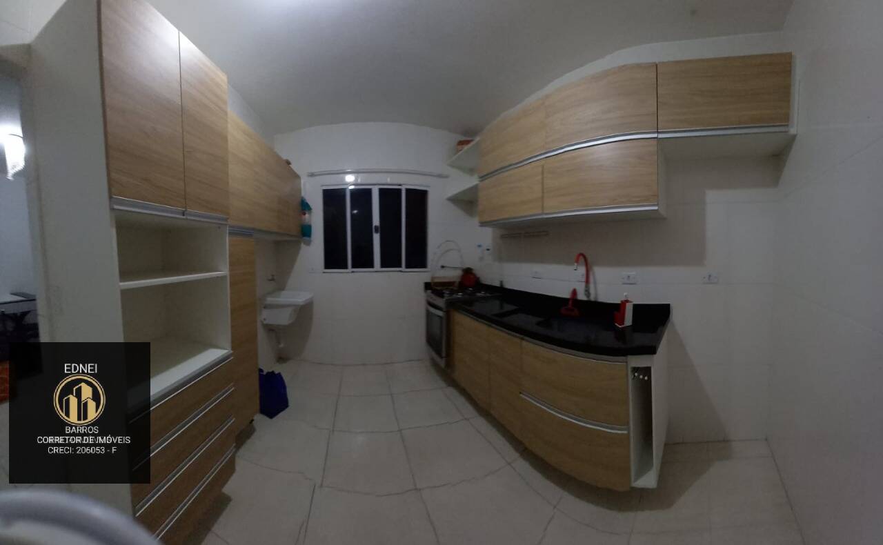 Casa à venda com 2 quartos, 55m² - Foto 1