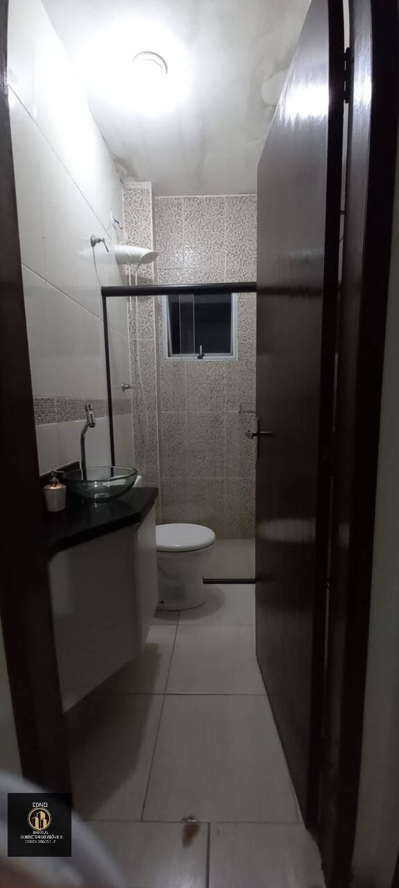 Casa à venda com 2 quartos, 55m² - Foto 13