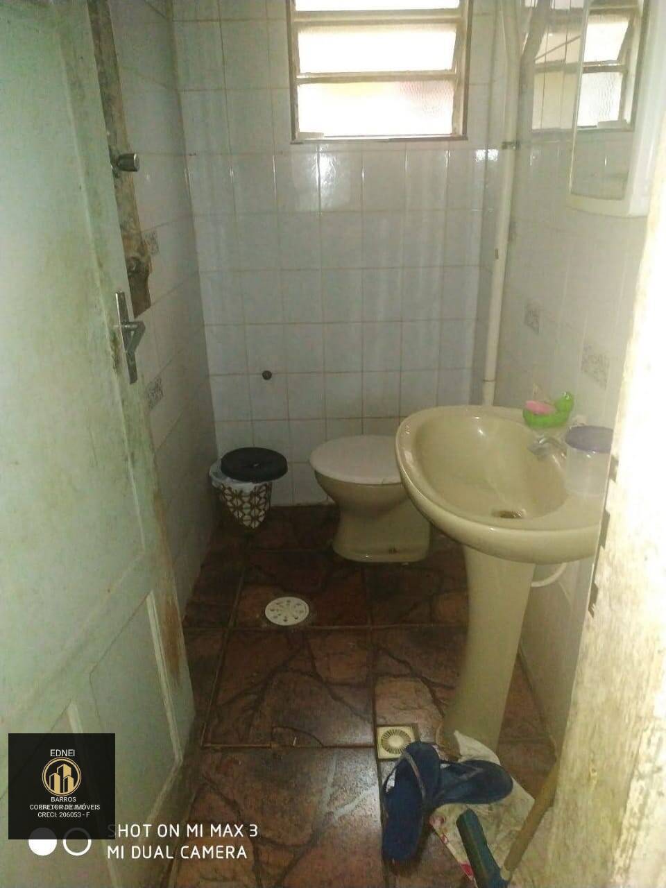 Casa à venda com 3 quartos, 240m² - Foto 11