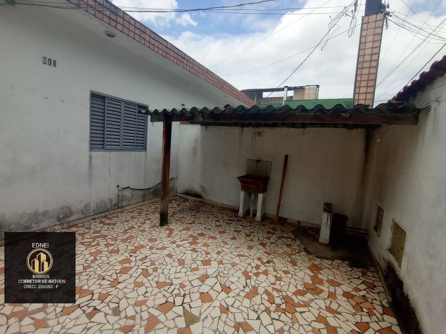 Casa à venda com 1 quarto, 67m² - Foto 4