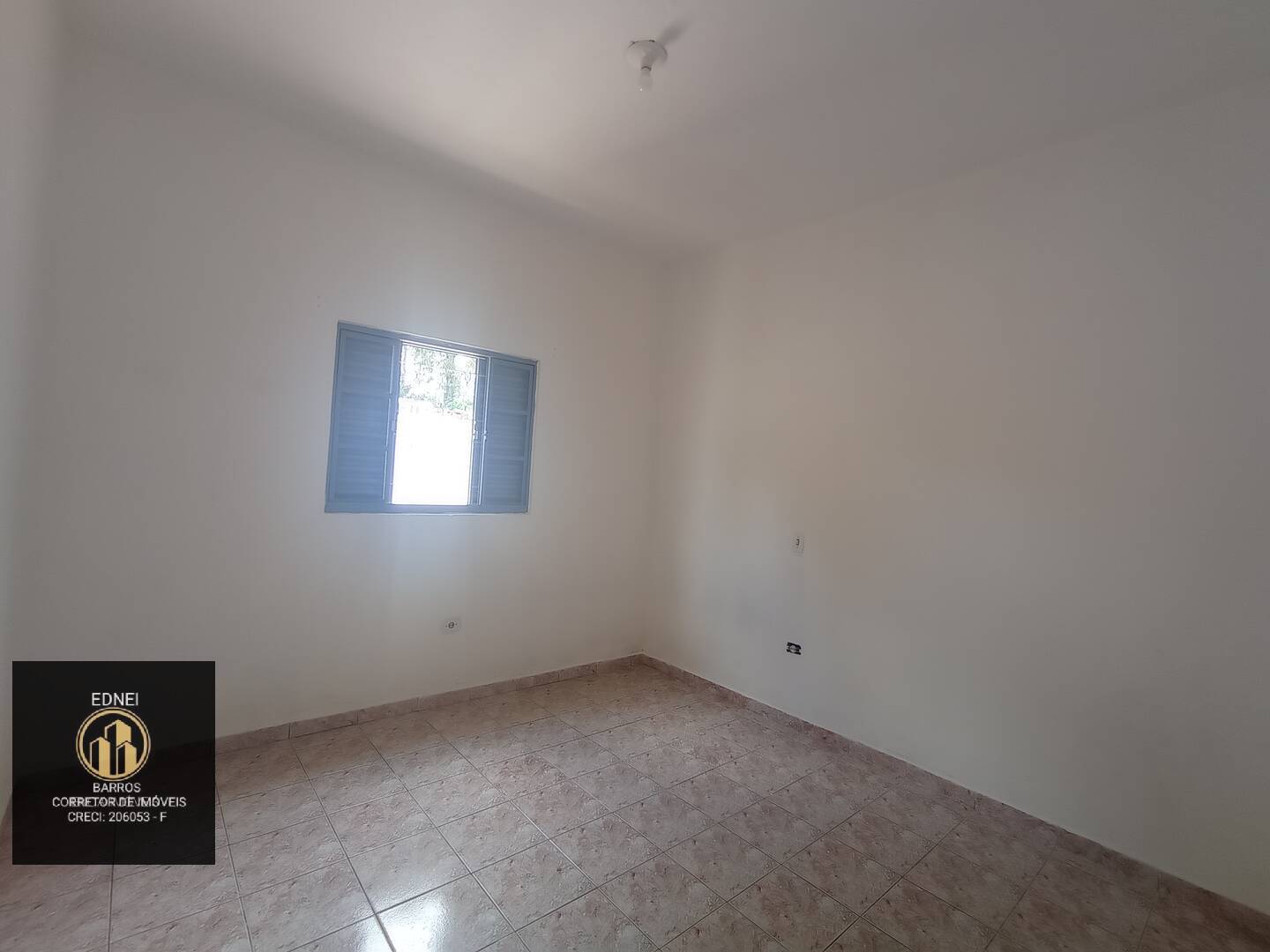 Casa à venda com 1 quarto, 67m² - Foto 7