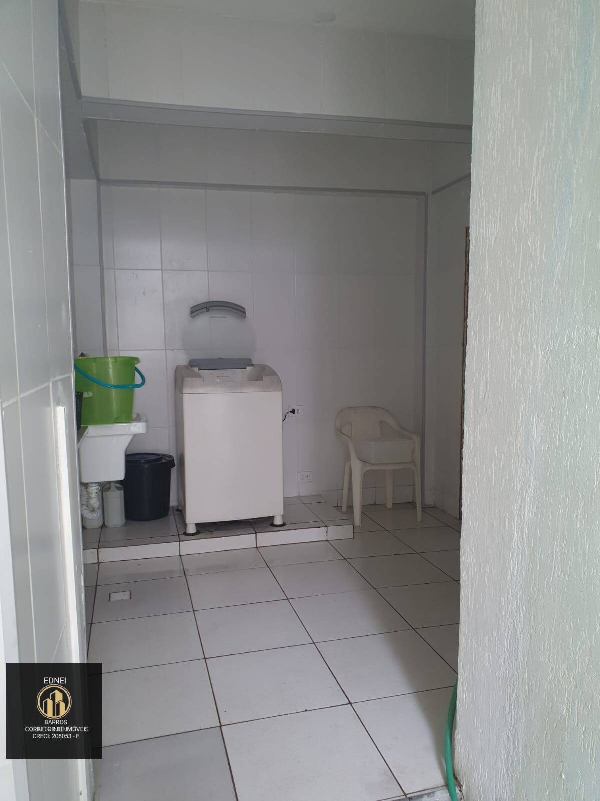 Casa à venda com 3 quartos, 170m² - Foto 8