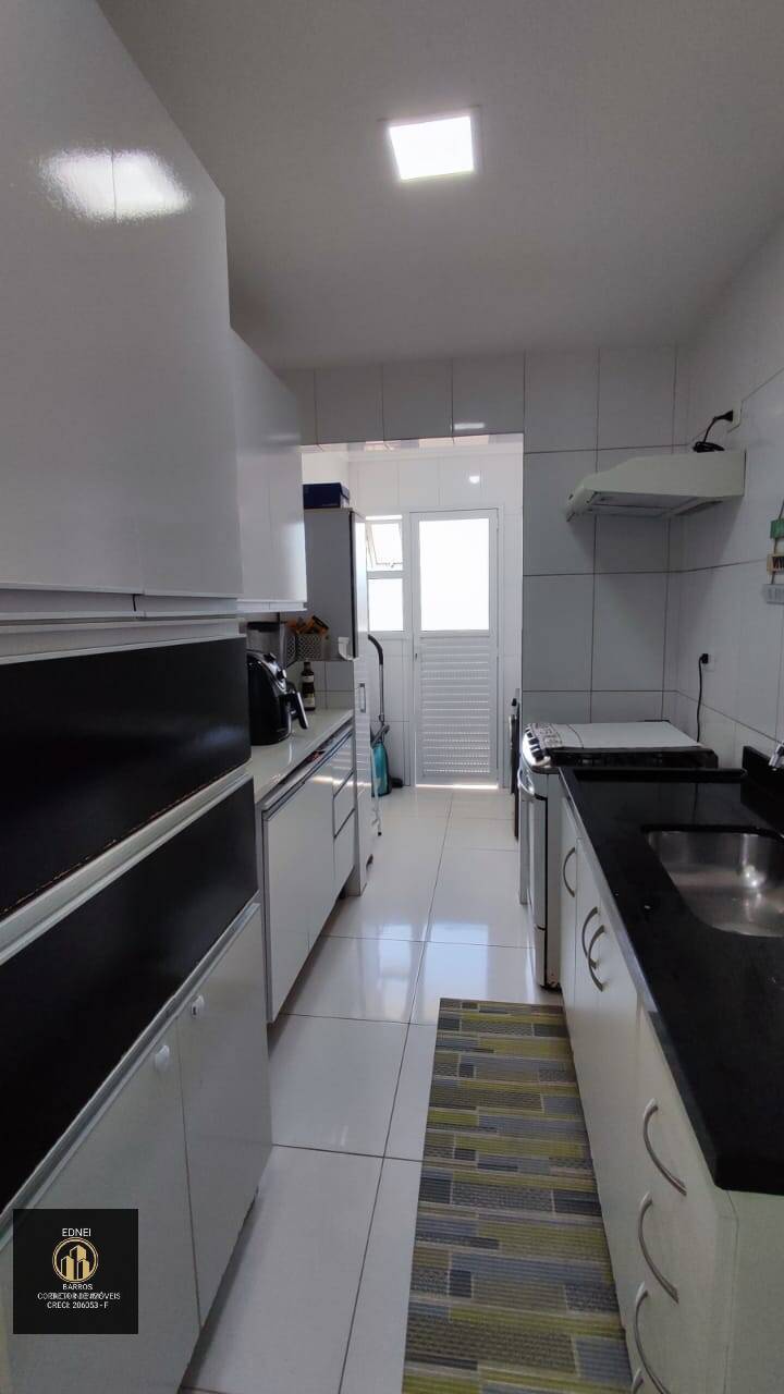 Apartamento à venda com 2 quartos, 83m² - Foto 11