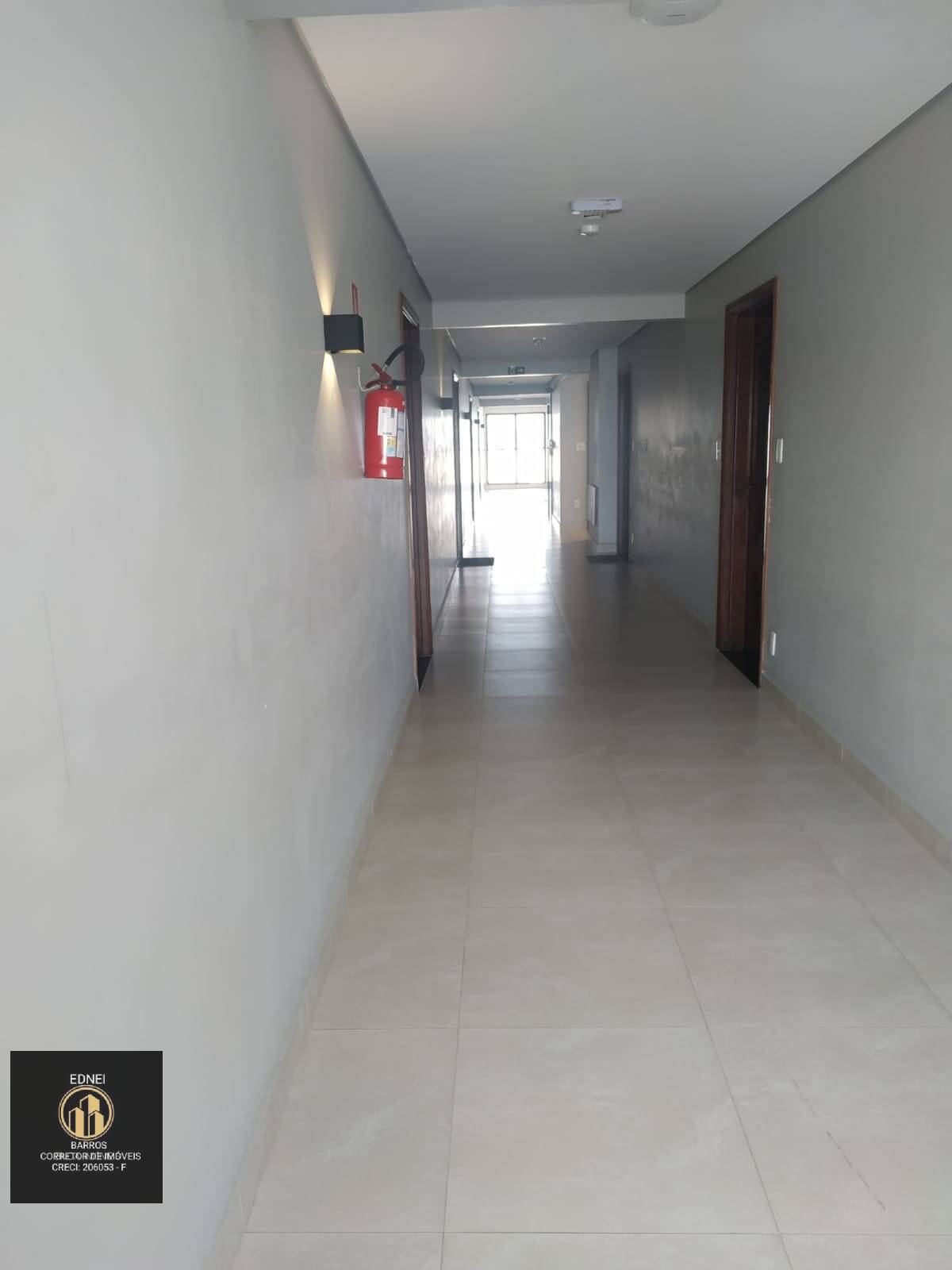 Apartamento à venda com 1 quarto, 45m² - Foto 14