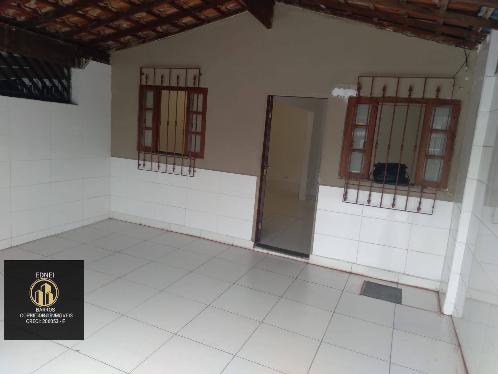 Casa à venda e aluguel com 2 quartos, 134m² - Foto 1