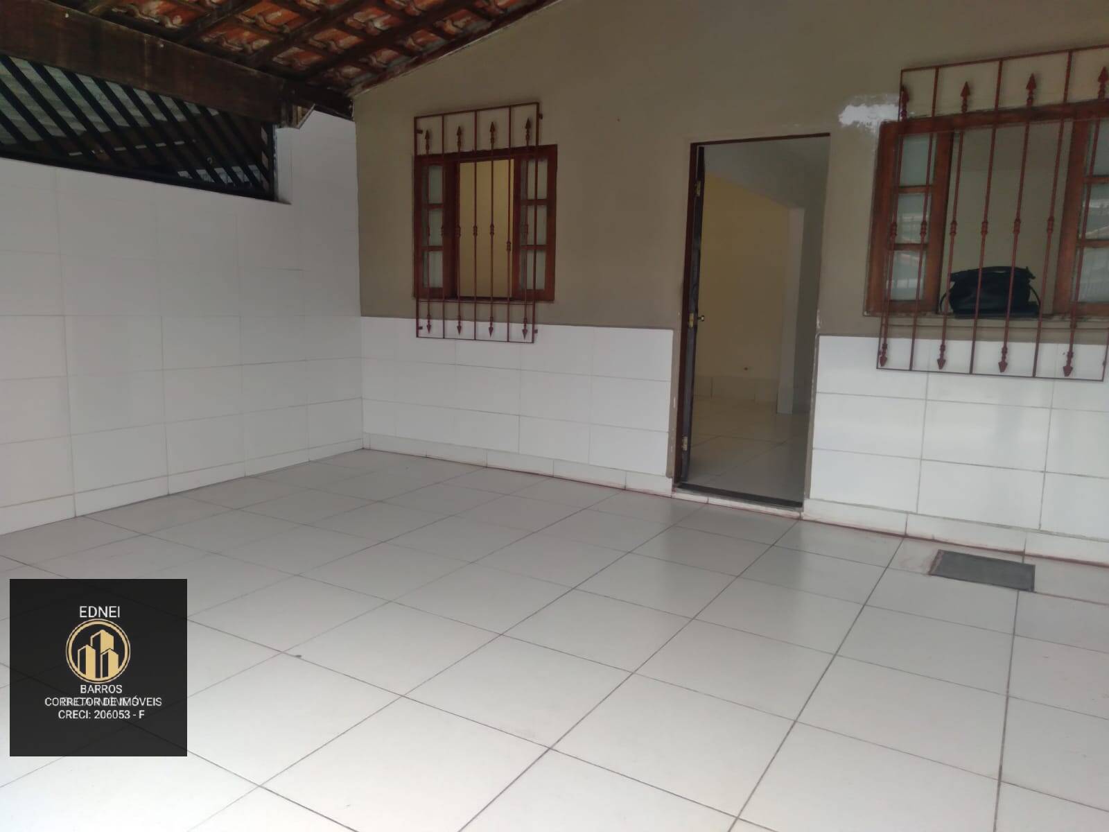 Casa à venda e aluguel com 2 quartos, 134m² - Foto 2