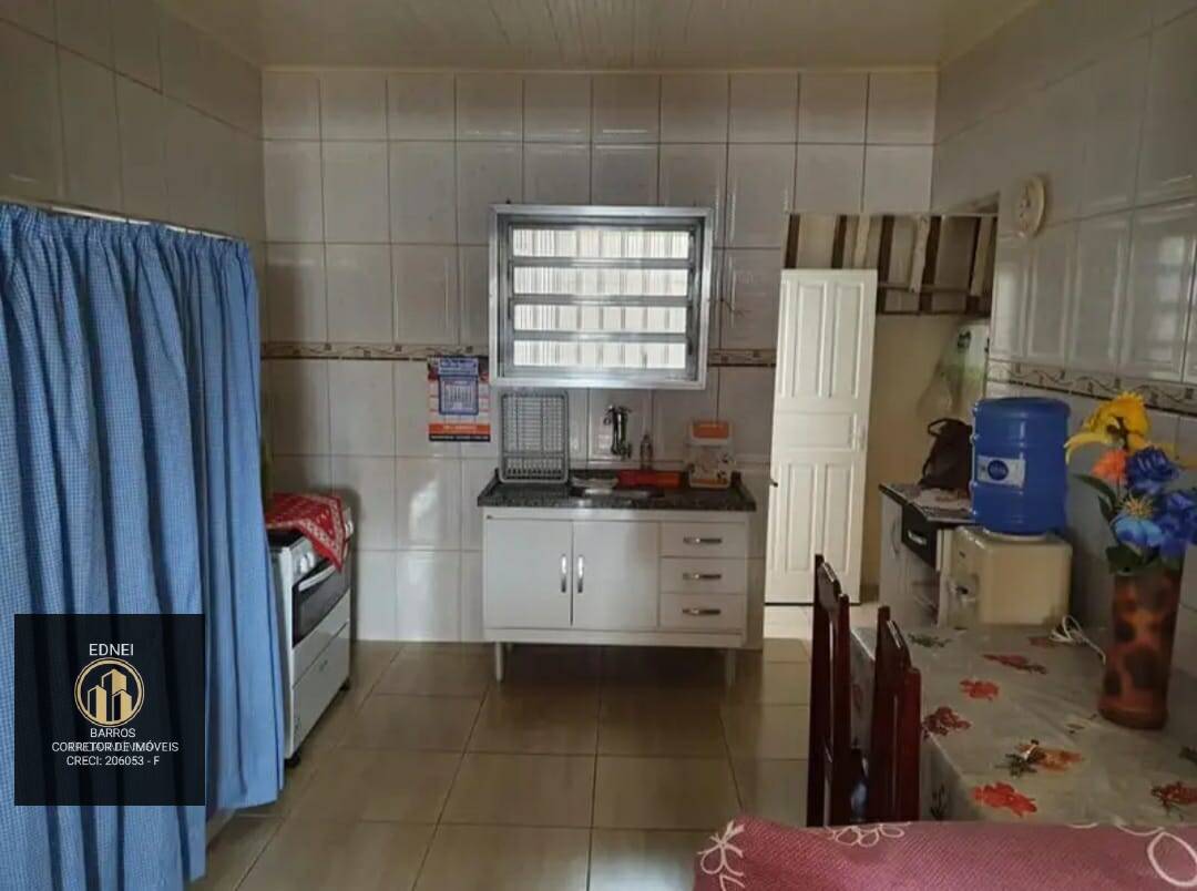 Casa à venda com 2 quartos, 189m² - Foto 5