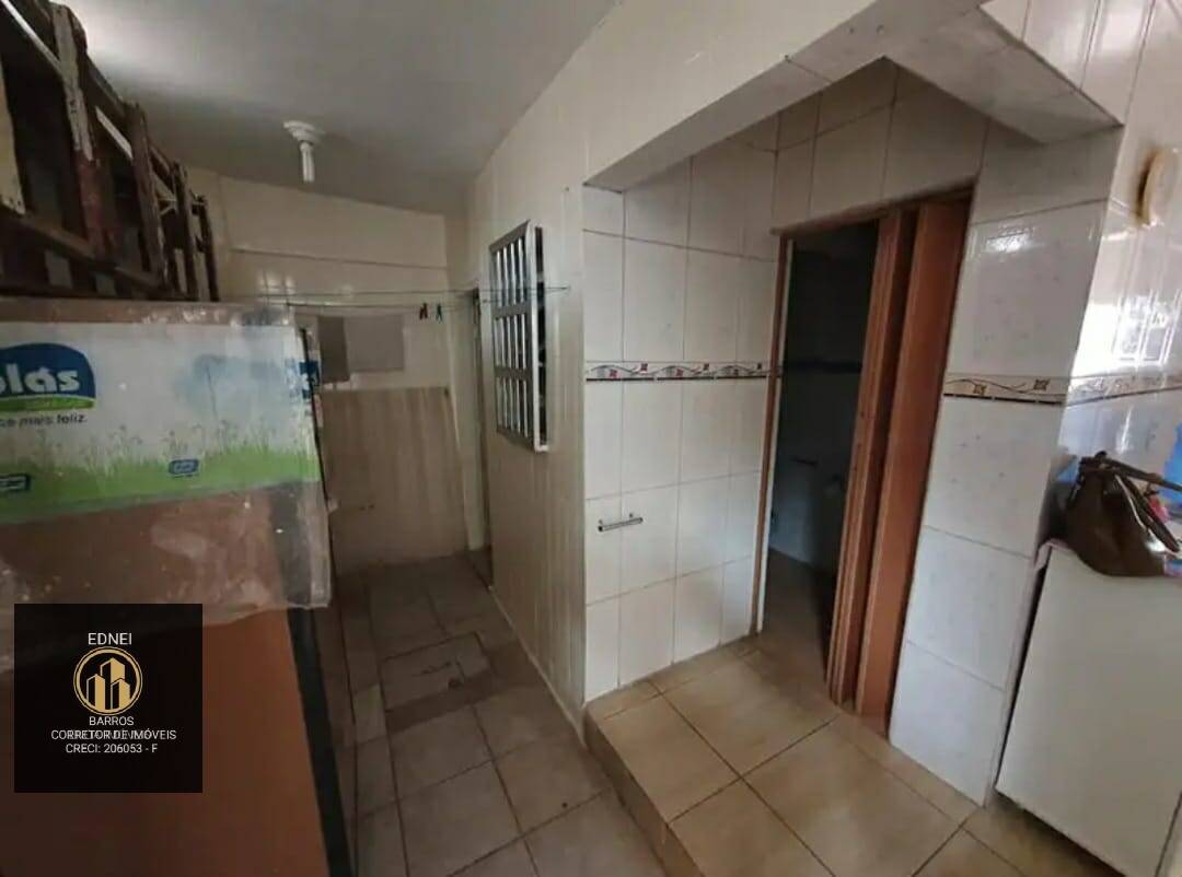 Casa à venda com 2 quartos, 189m² - Foto 7