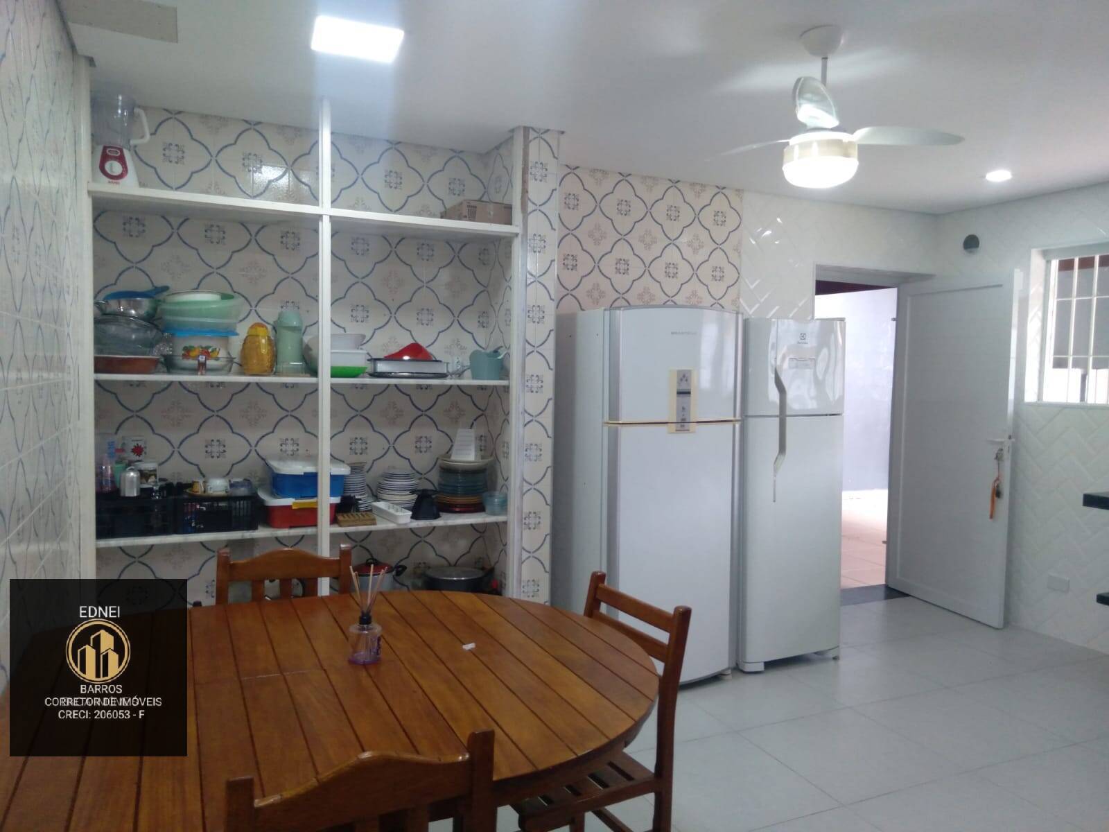 Casa para alugar com 3 quartos, 690m² - Foto 24