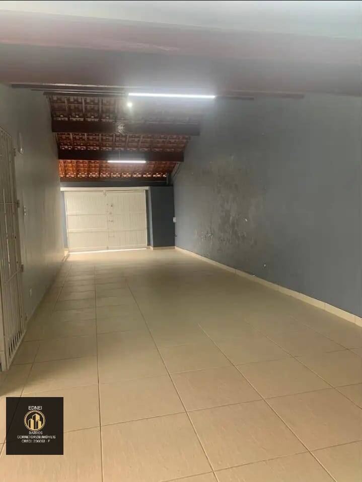 Casa para alugar com 3 quartos, 690m² - Foto 16