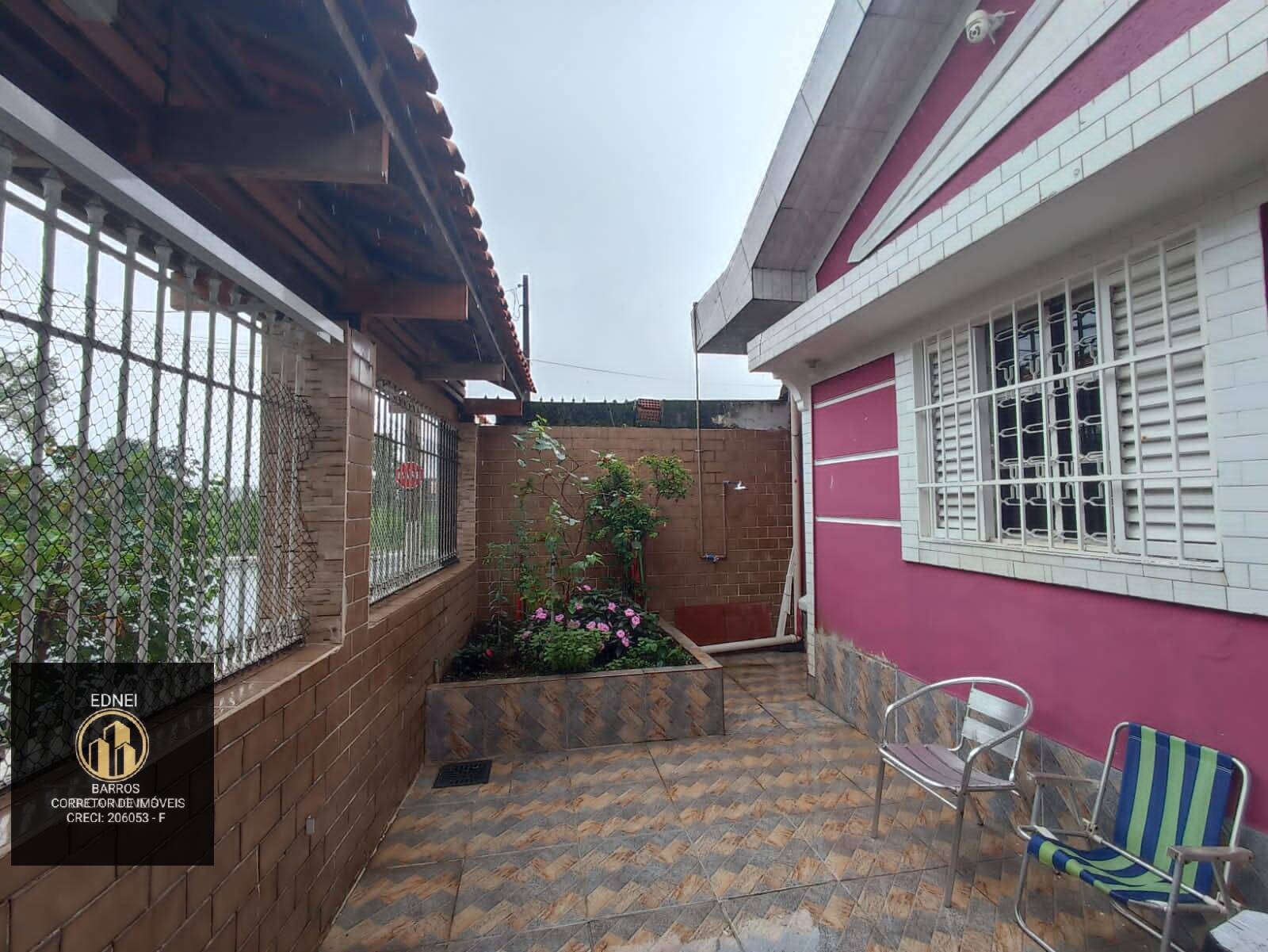 Casa à venda e aluguel com 2 quartos, 240m² - Foto 1