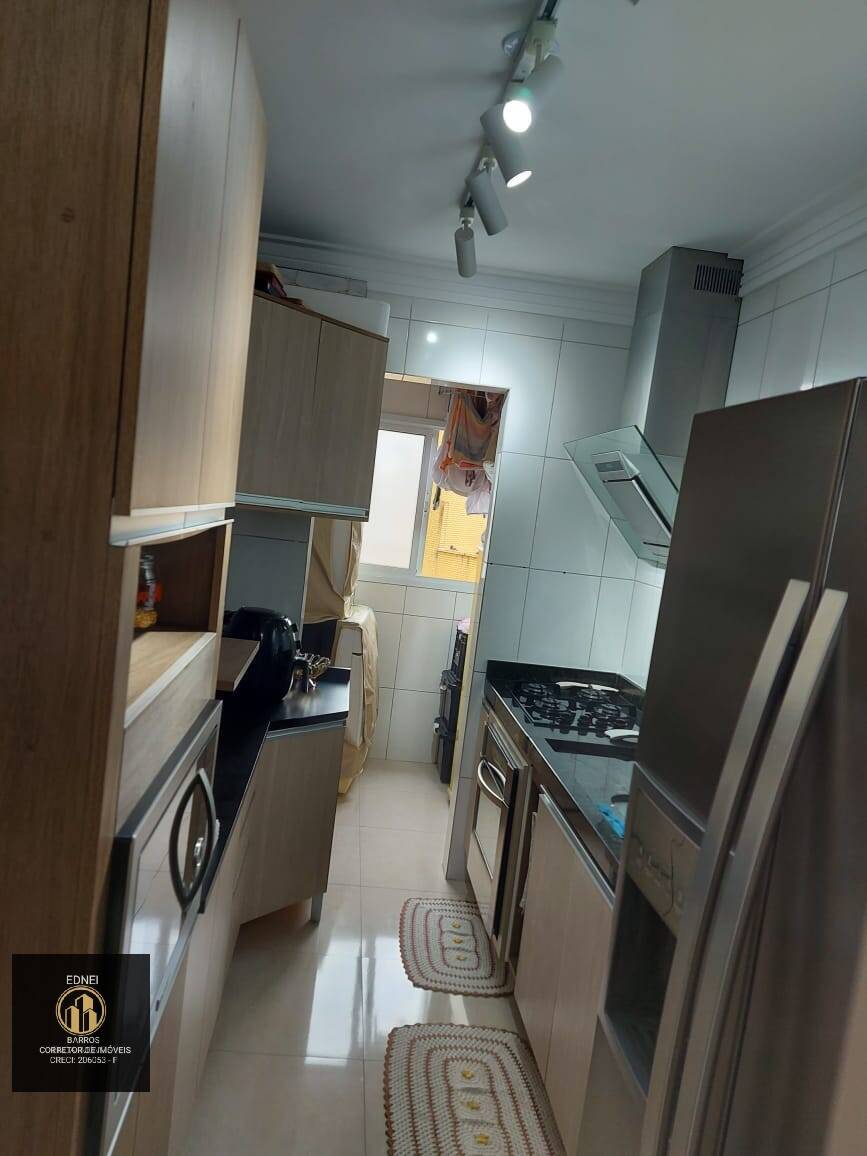 Apartamento à venda com 2 quartos, 68m² - Foto 7