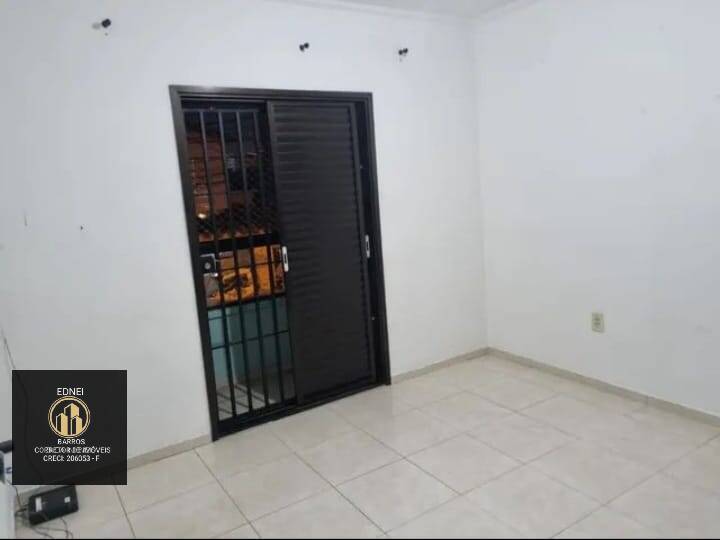 Sobrado à venda com 2 quartos, 96m² - Foto 12