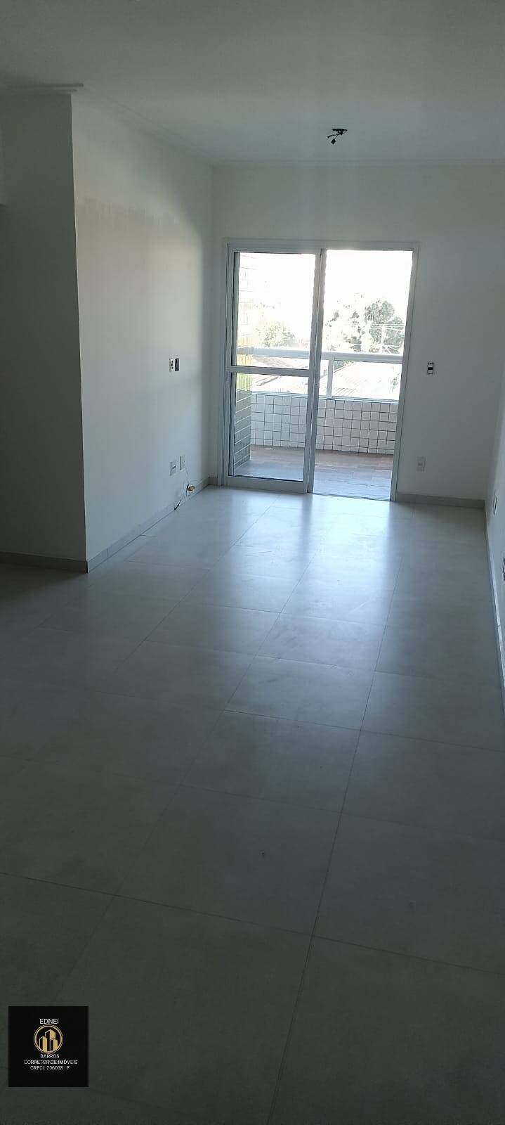 Apartamento à venda com 2 quartos, 136m² - Foto 4