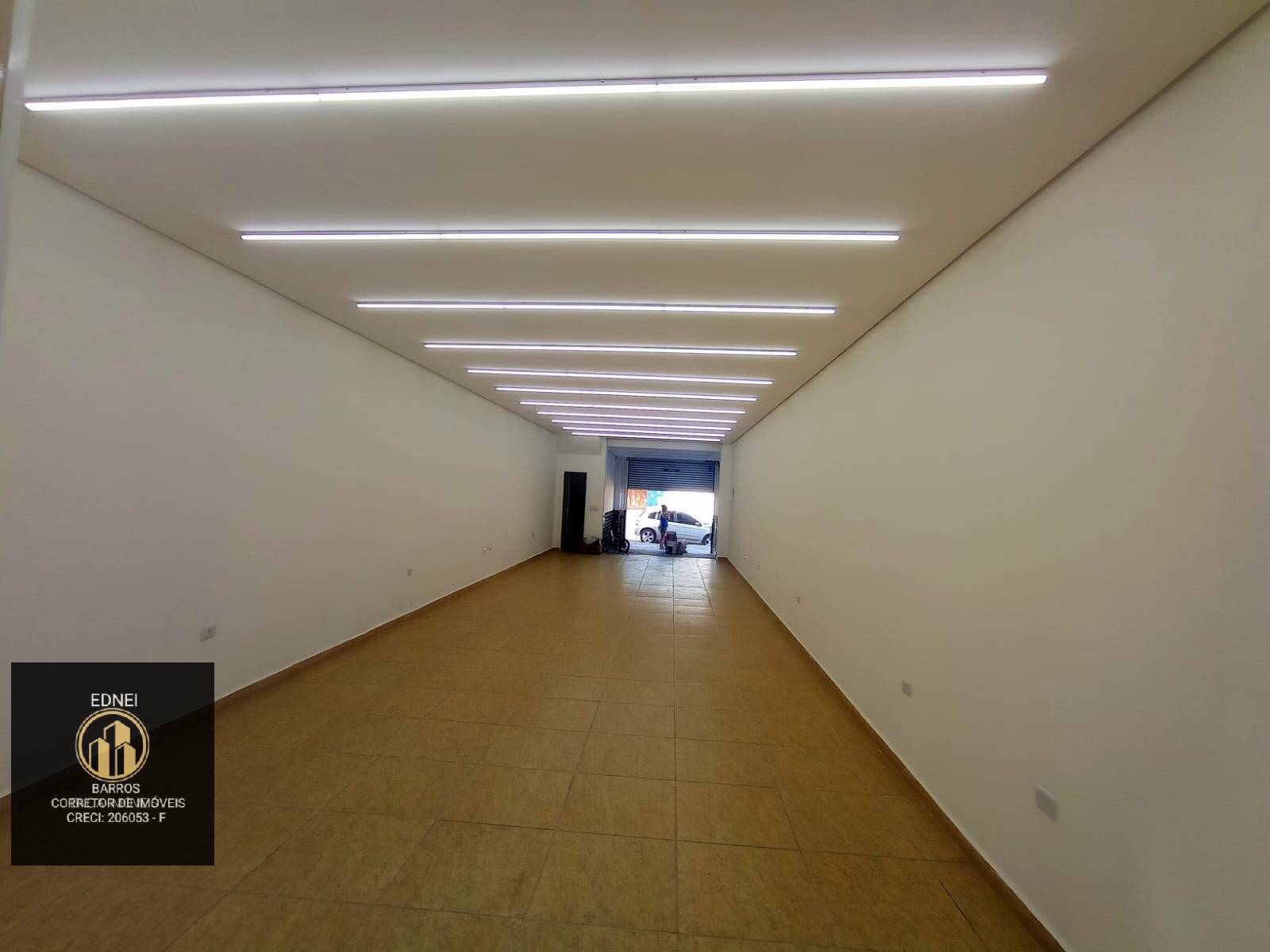 Prédio Inteiro para alugar, 125m² - Foto 1