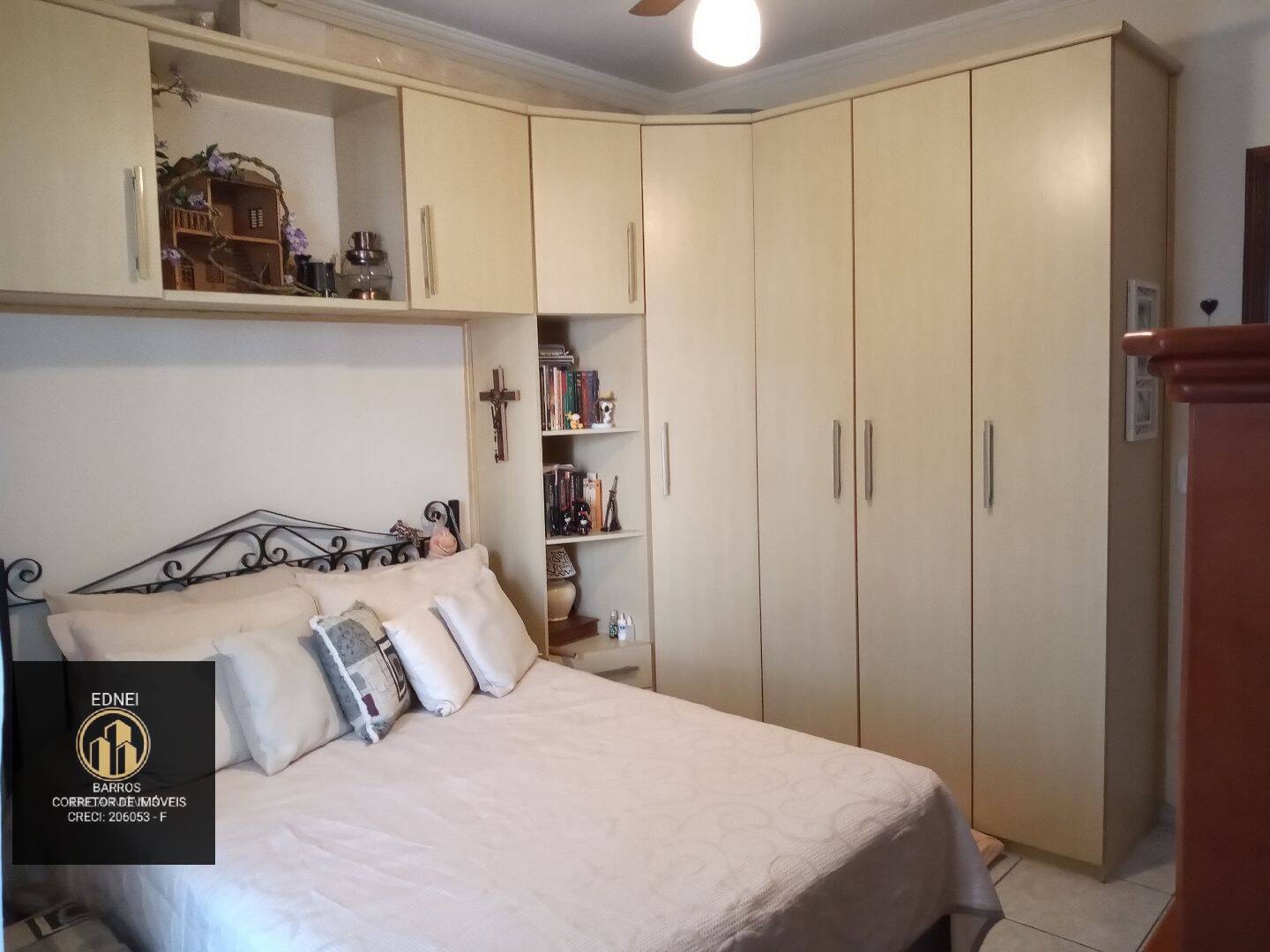 Apartamento à venda com 2 quartos, 75m² - Foto 14