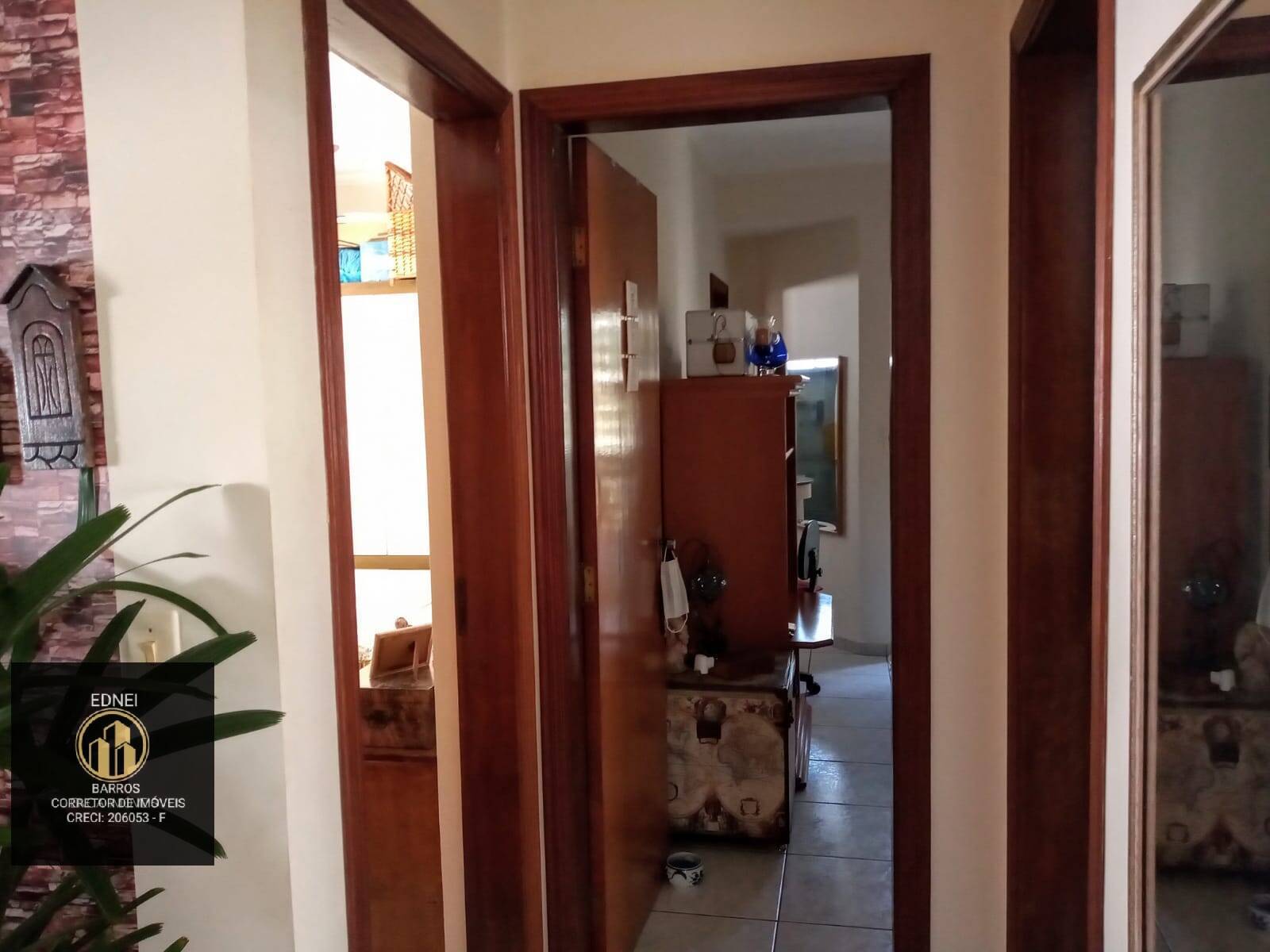 Apartamento à venda com 2 quartos, 75m² - Foto 10