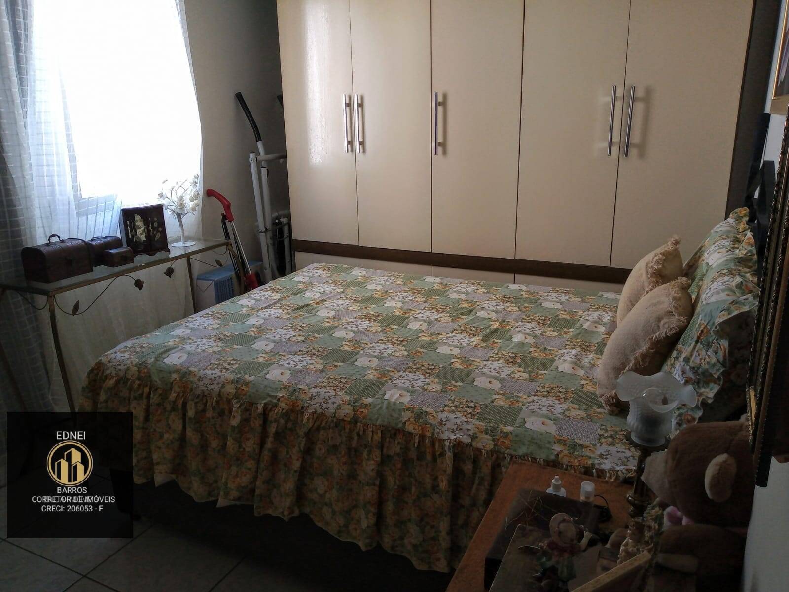 Apartamento à venda com 2 quartos, 75m² - Foto 19