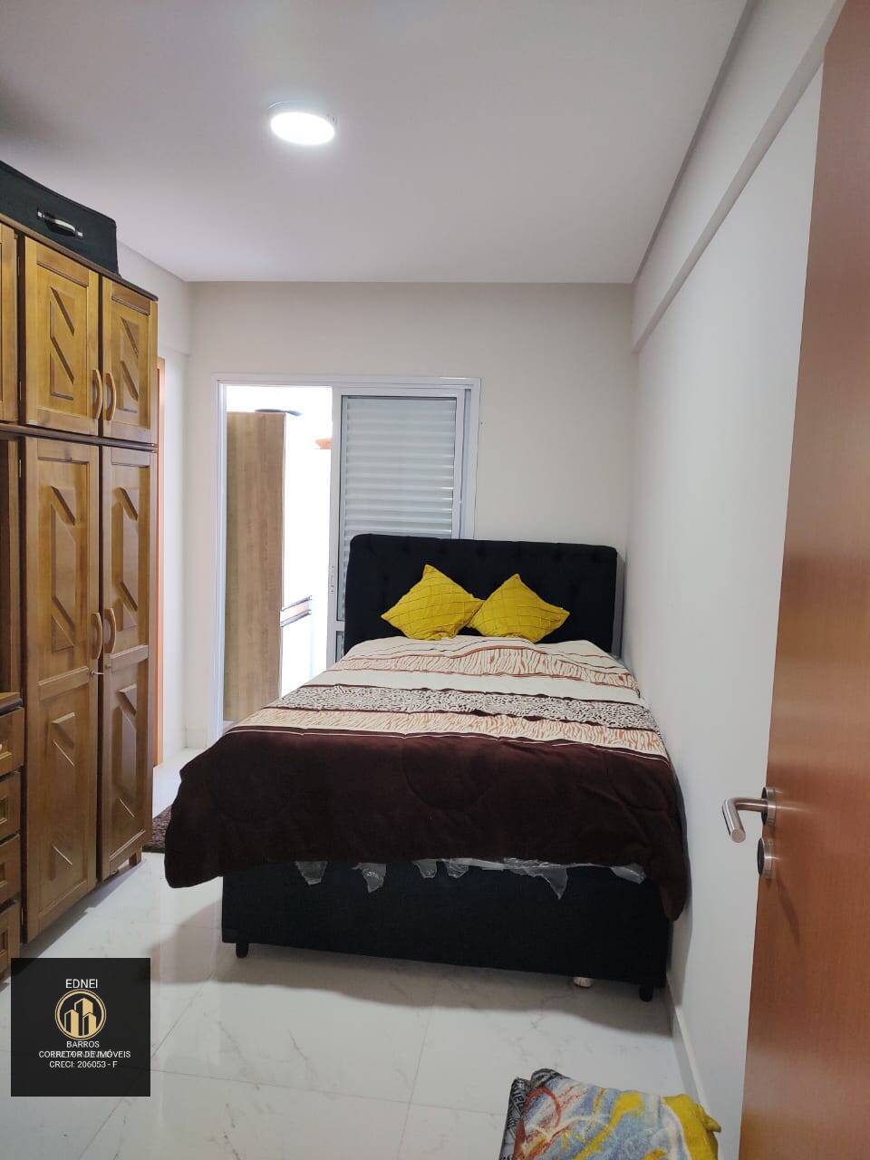 Apartamento para alugar com 3 quartos, 109m² - Foto 11