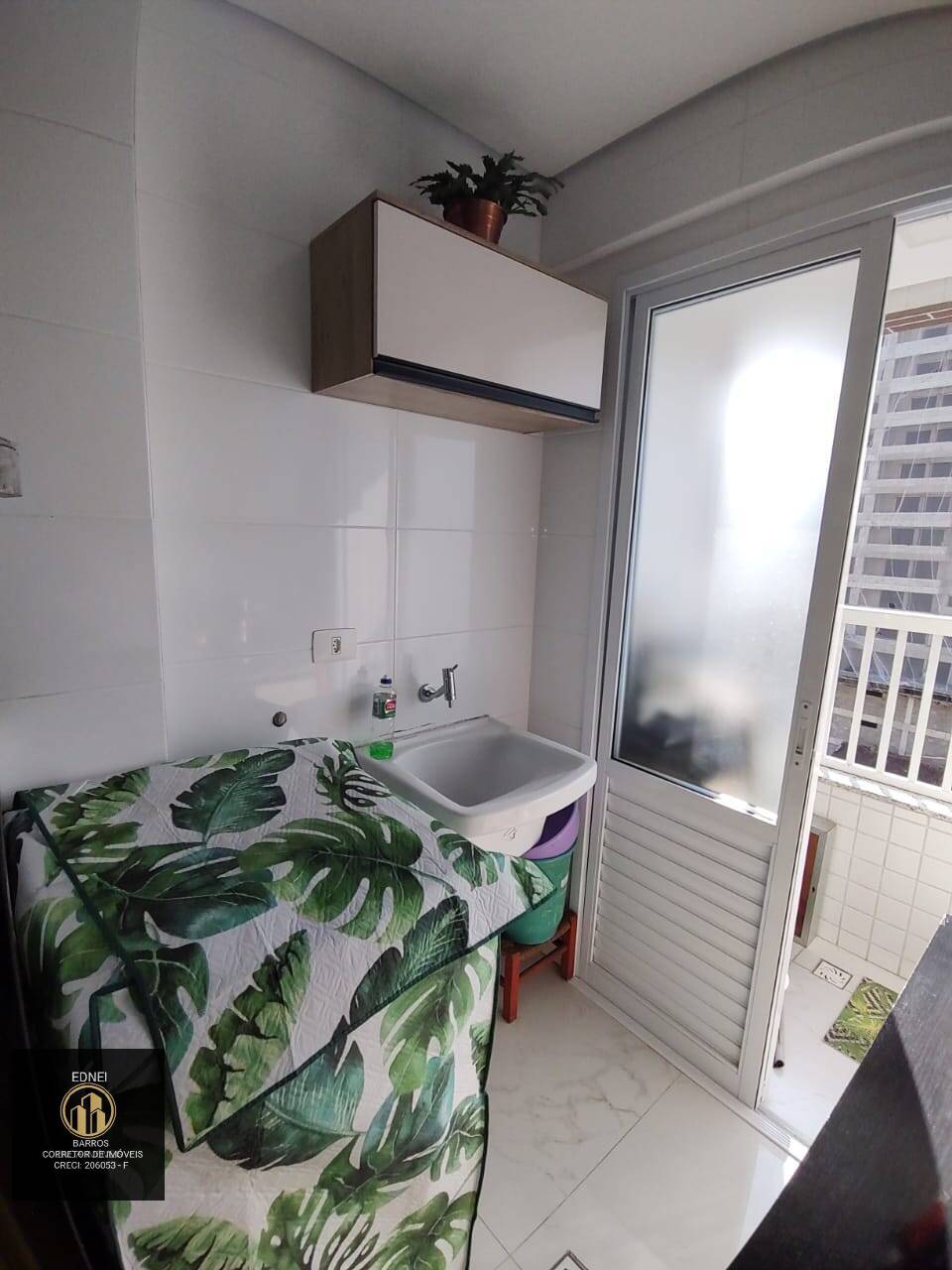 Apartamento para alugar com 3 quartos, 109m² - Foto 4