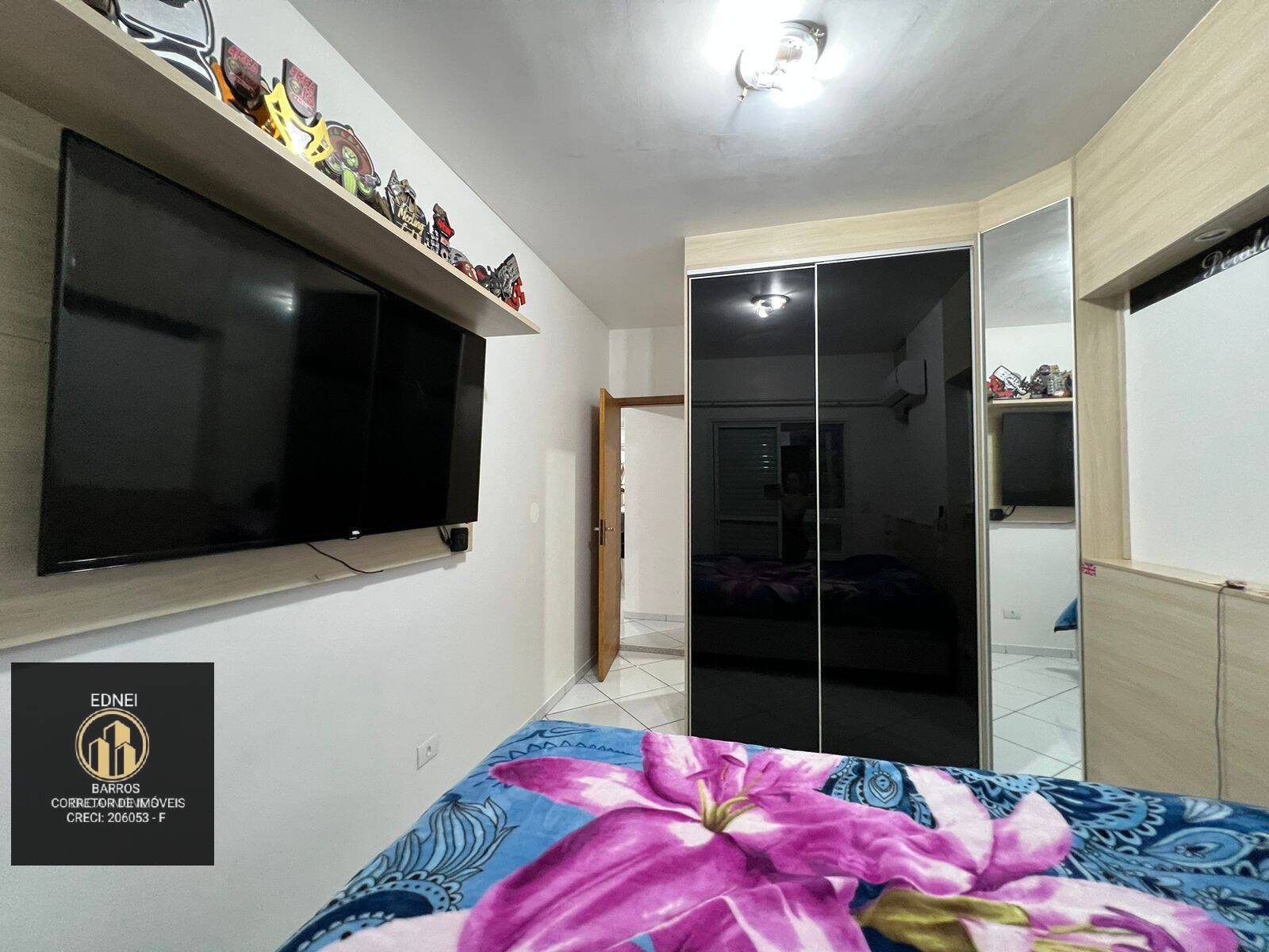 Apartamento à venda com 3 quartos, 110m² - Foto 4