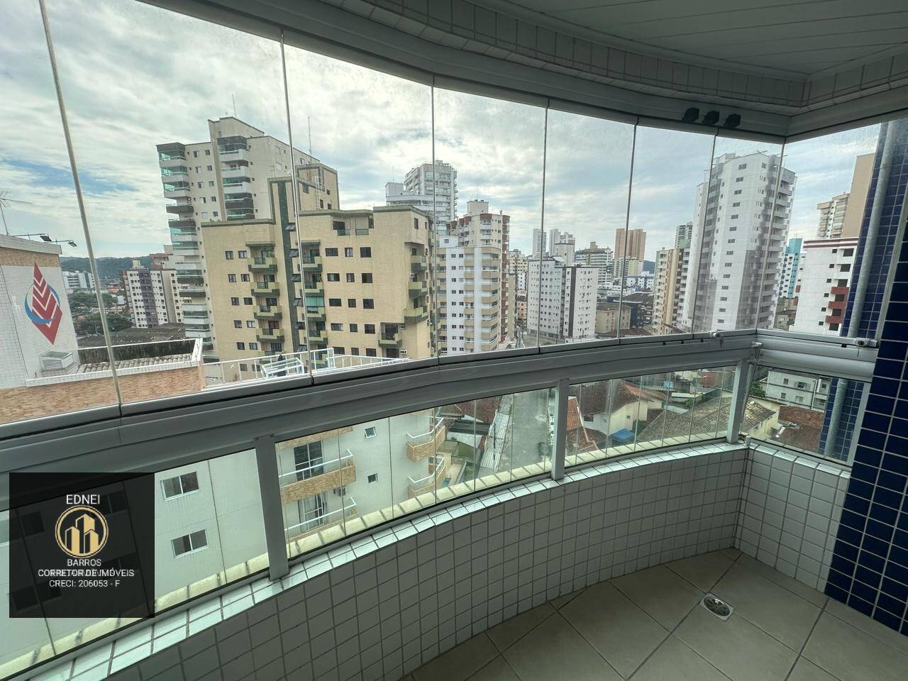 Apartamento à venda com 1 quarto, 50m² - Foto 9