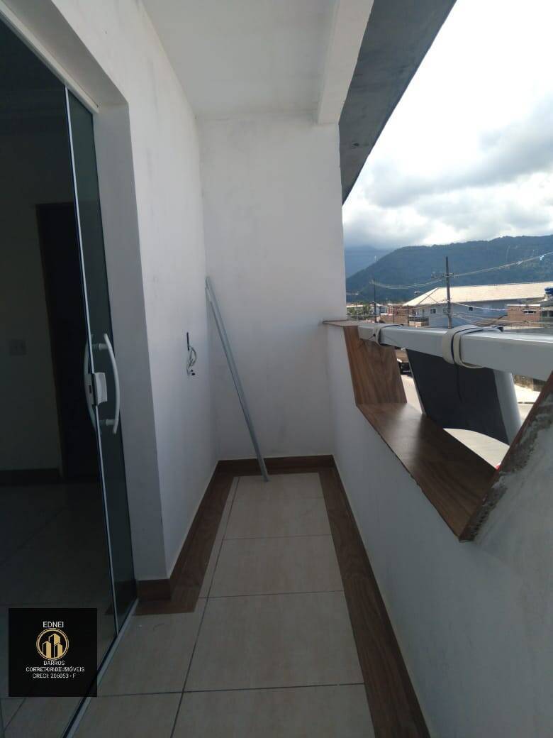 Casa à venda com 2 quartos, 81m² - Foto 3