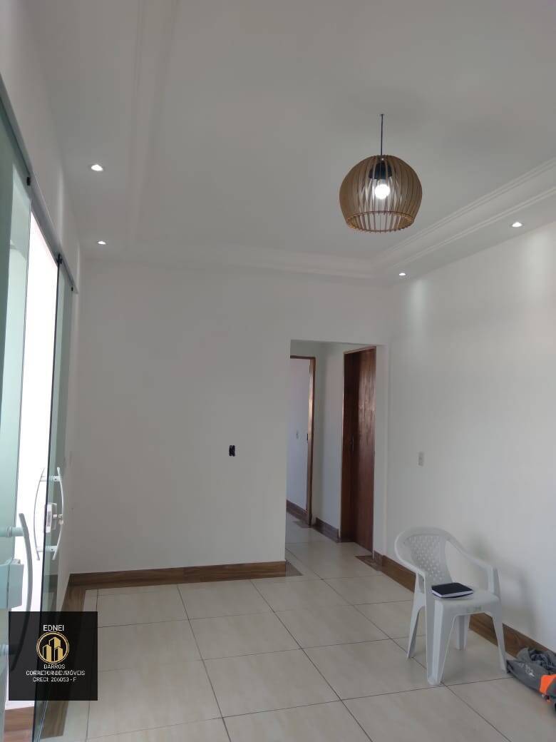 Casa à venda com 2 quartos, 81m² - Foto 5