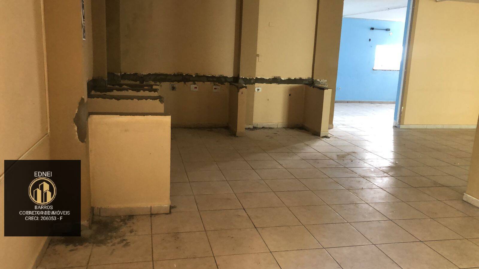 Prédio Inteiro à venda com 99 quartos, 5000m² - Foto 27