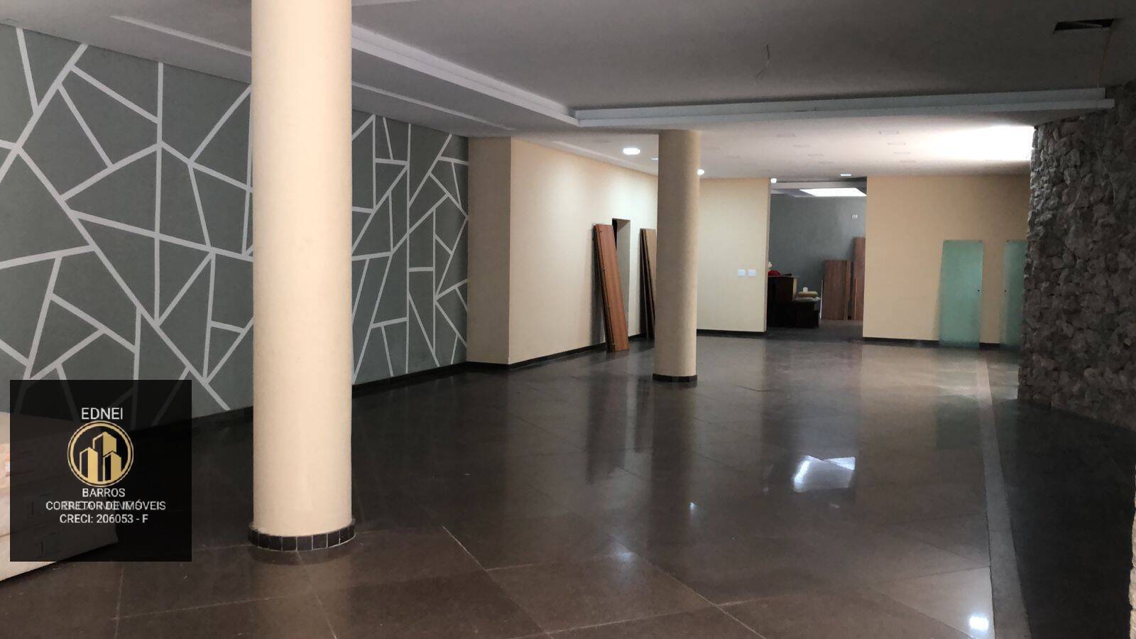 Prédio Inteiro à venda com 99 quartos, 5000m² - Foto 22