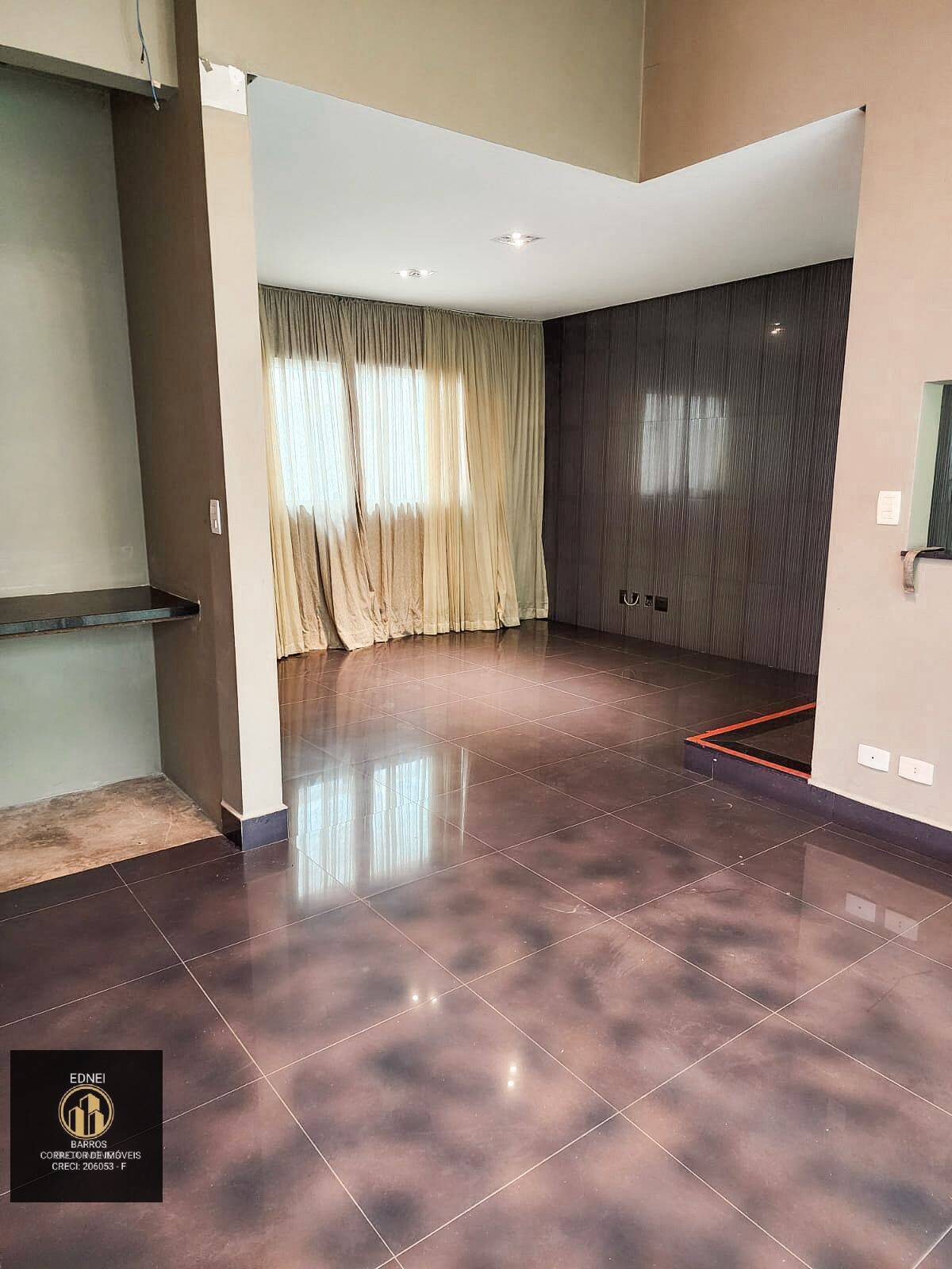 Casa à venda e aluguel com 3 quartos, 500m² - Foto 13