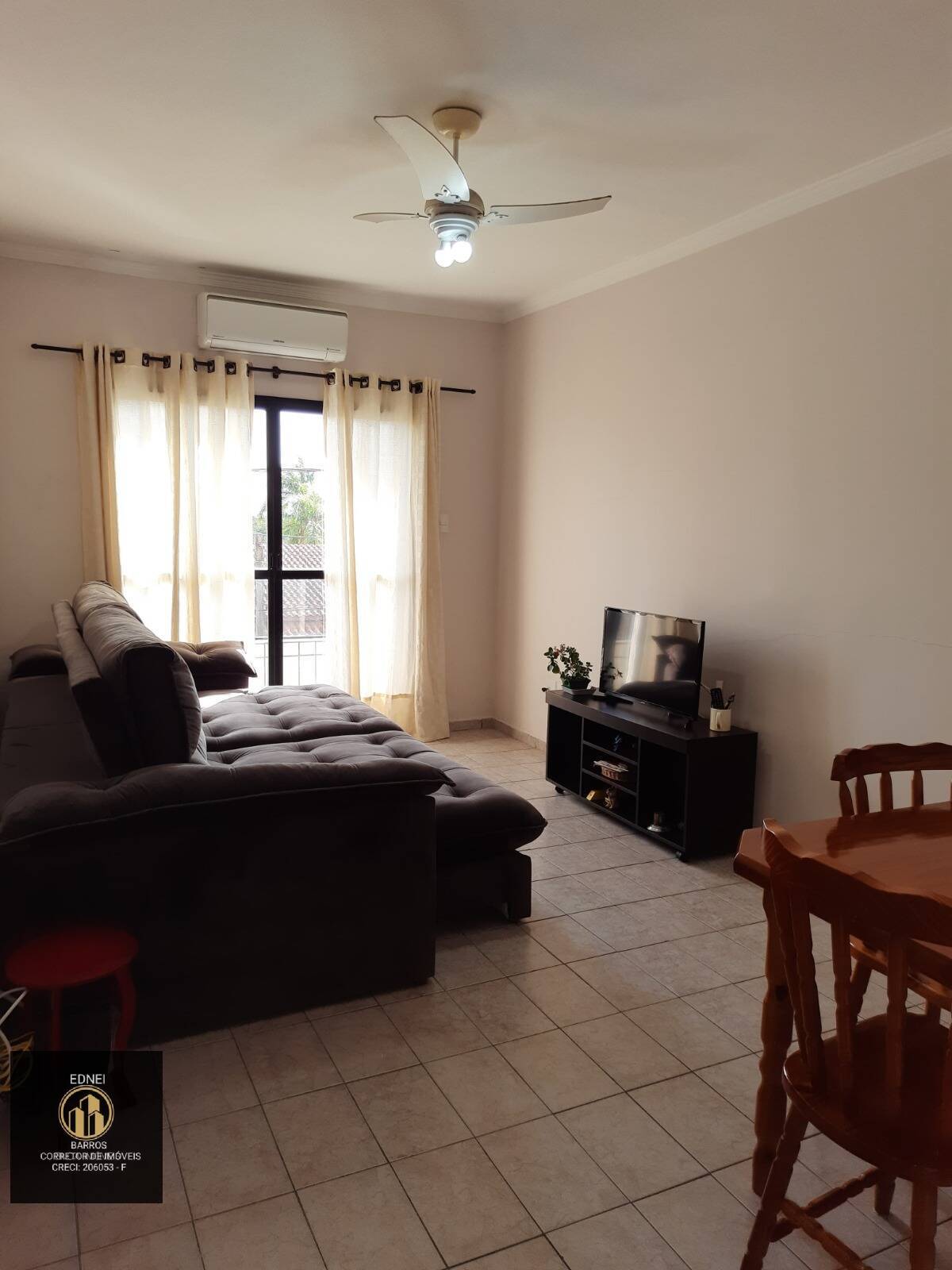 Apartamento à venda com 1 quarto, 54m² - Foto 5